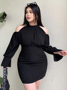 Dazy Petite Plus Vestito taglie comode con spalle scoperte, gonna svasata con cintura in vita e scollo alto all'americana - nero - Visualizzare 6