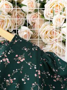 SHEIN LUNE Plus Size Boho Ditsy Floral Print Butterfly Sleeve Dress Women Outfit - Dark Green - View 3