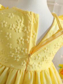 SHEIN Glamorique Kids Vestido Elegante Con Malla, Lazo, Volantes Y Patrones Jacquard Para Bebé Niña