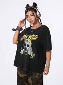 SHEIN EZwear CURVE Women's Plus Size Black T-Shirt With Portrait And Slogan Design - Black - View 5