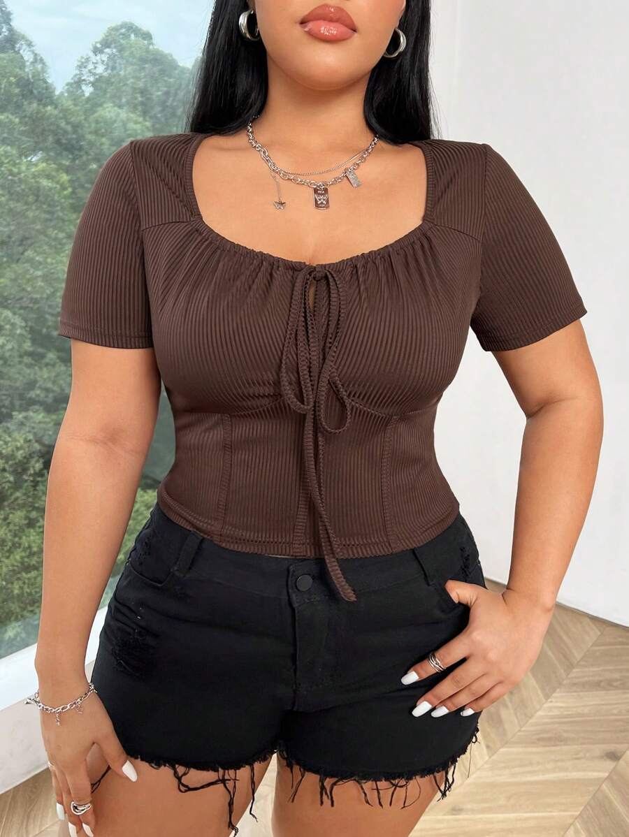 Flirla Kích thước lớn Của phụ nữ Người yêu Đường viền cổ áo Mặt trước Thắt Ngắn tay Áo thun - Cà phê nâu - Xem 1