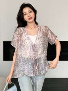 Dazy Designer Women's Sheer Floral Short Sleeve Blouse