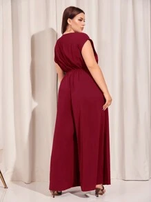 SHEIN Privé 大尺碼女款深 V 領蝙蝠袖闊腿連身褲