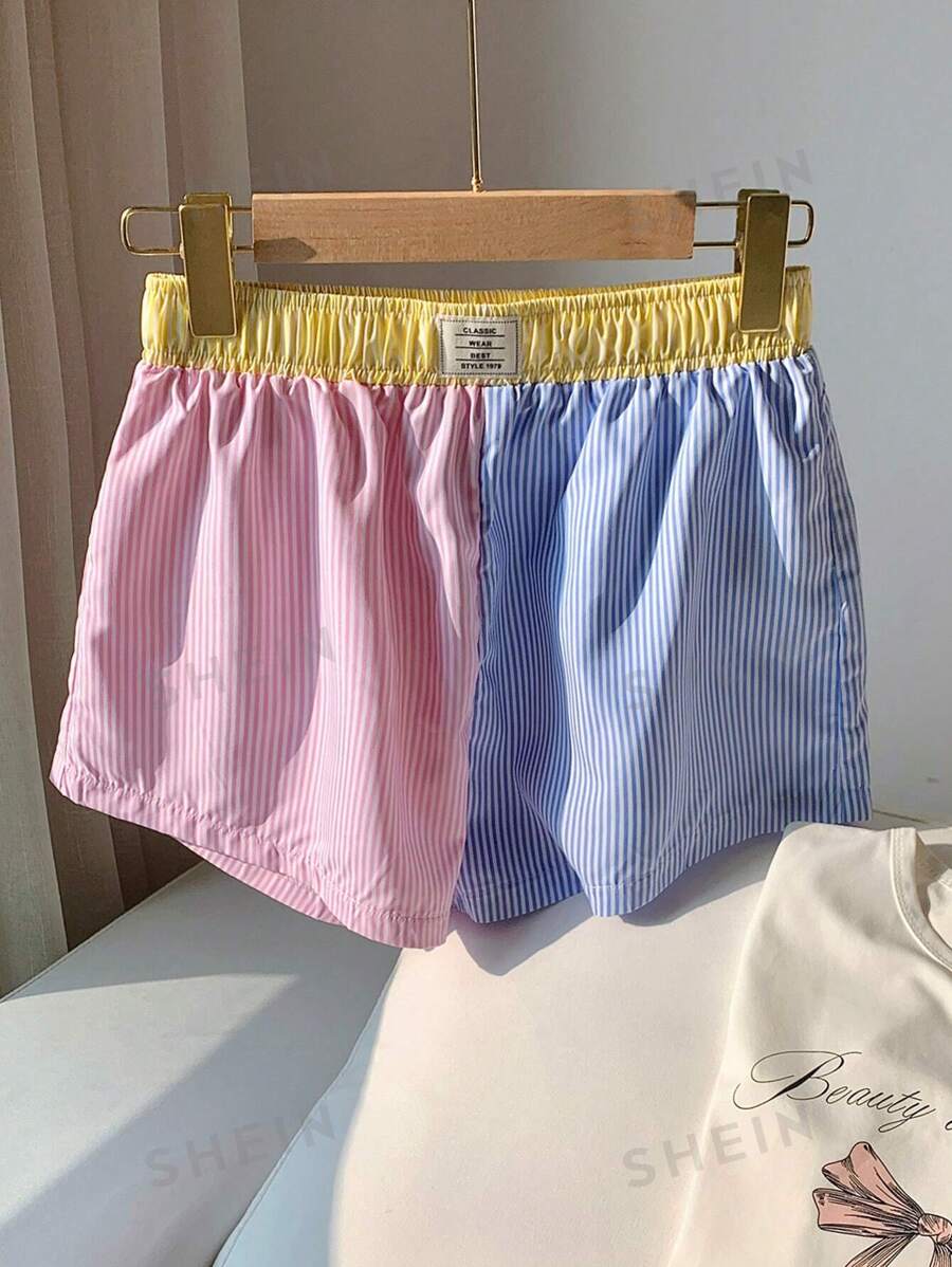 Comfortcana Pantaloni scurți cu detaliu petice cu litere cu imprimeu în dungi - Multicolor - Vizualizare 1