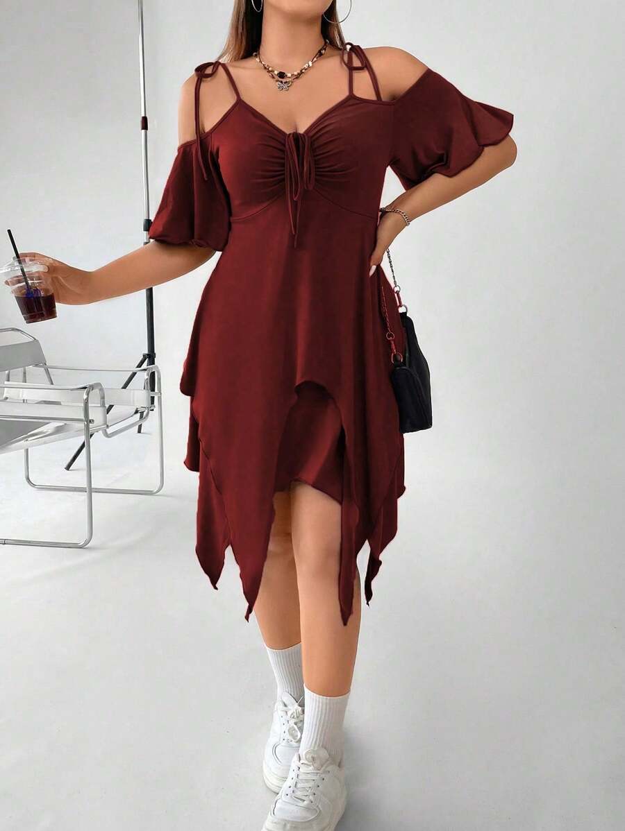 Flirla Plus Size Váy Cami viền bất đối xứng màu trơn - Màu Đỏ Sâu - Xem 1