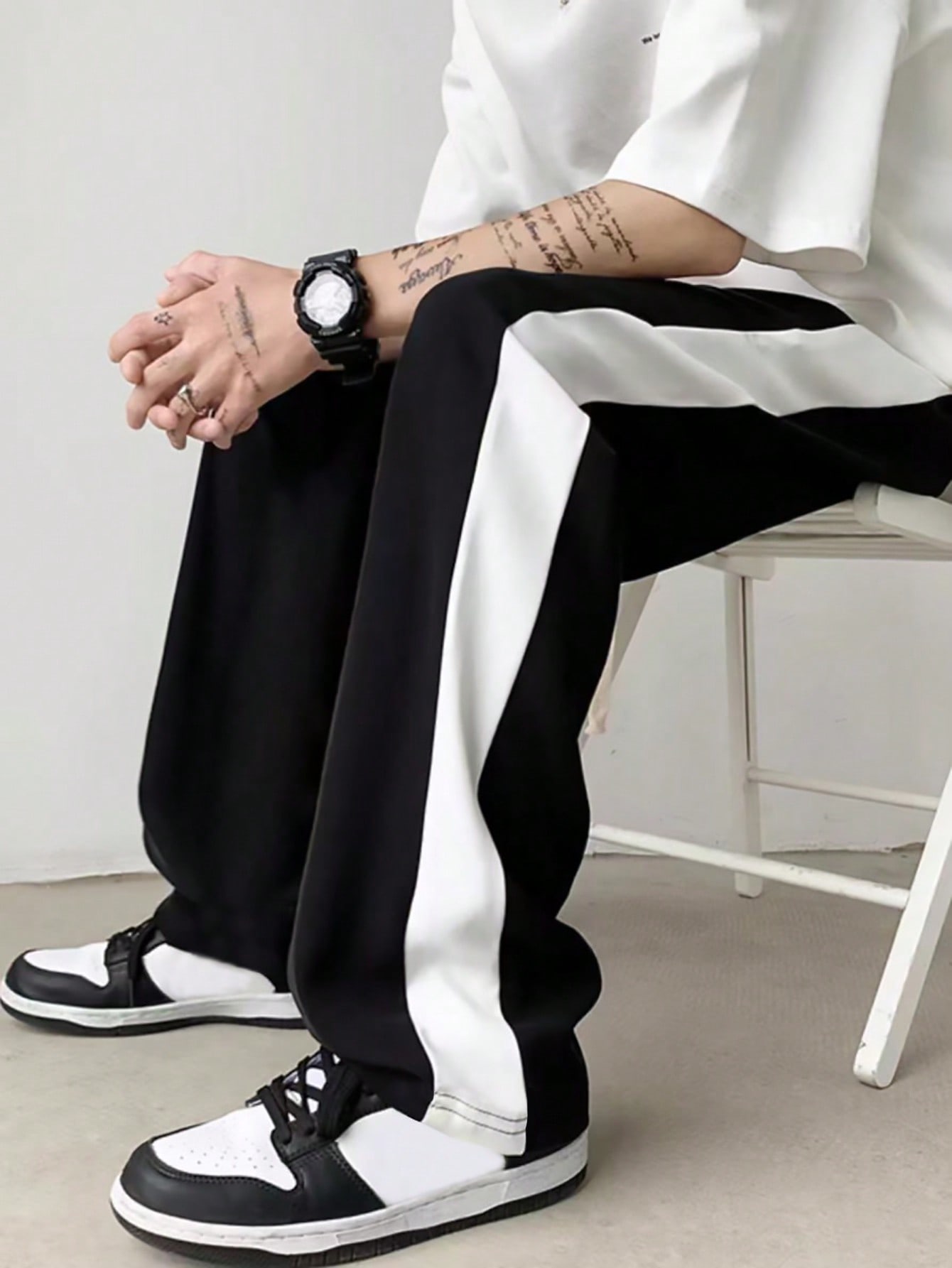 Manfinity Dauomo Men's Color Block Straight Leg Pants