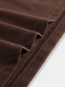 ROMWE MEN Goth Men Cotton Skull & Letter Graphic Tee, School - Coffee Brown - View 4