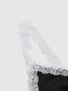 ROMWE Goth Contrast Lace Lettuce Trim Cami Top - Black - View 3