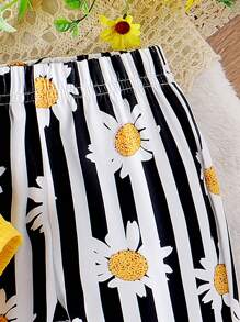 Baby Girl Summer Button Detail Spaghetti Strap Bodysuit And Small Daisy Printed Striped Bellbottoms Set - Yellow - View 7