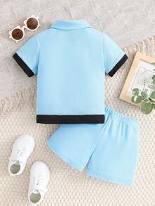 Conjunto De Camisa De Manga Corta Con Cuello De Cuadros Estilo Elegante De Caballero Para Niño Y Shorts Con Diseño De Bloque De Color - Multicolor - Ver 2