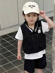 SHEIN Young Boy Spring/Summer Stylish Black Collared Sleeveless Jacket With Letter Patch Matched With Solid Color Shorts
