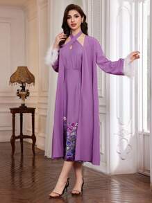 Modelyn 花卉印花露背连衣裙，配有毛绒袖口和前开式夹克 2 件套 - 紫色 - 查看 5