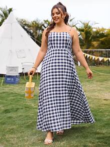 SHEIN Essnce 大尺碼女性夏季新款音樂節假期休閒通勤藍白格子Cami昆汀連衣裙口袋裝 - 彩色 - 查看 1