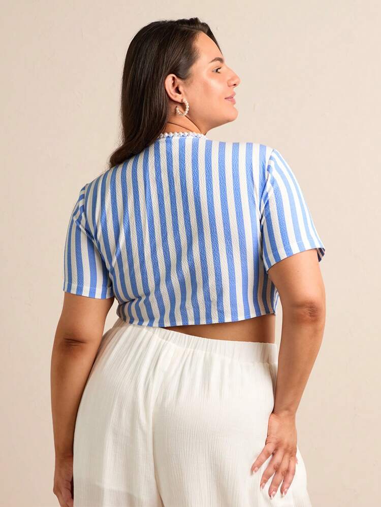 Plus Size Women's Striped Front Tie Short Sleeve Top
