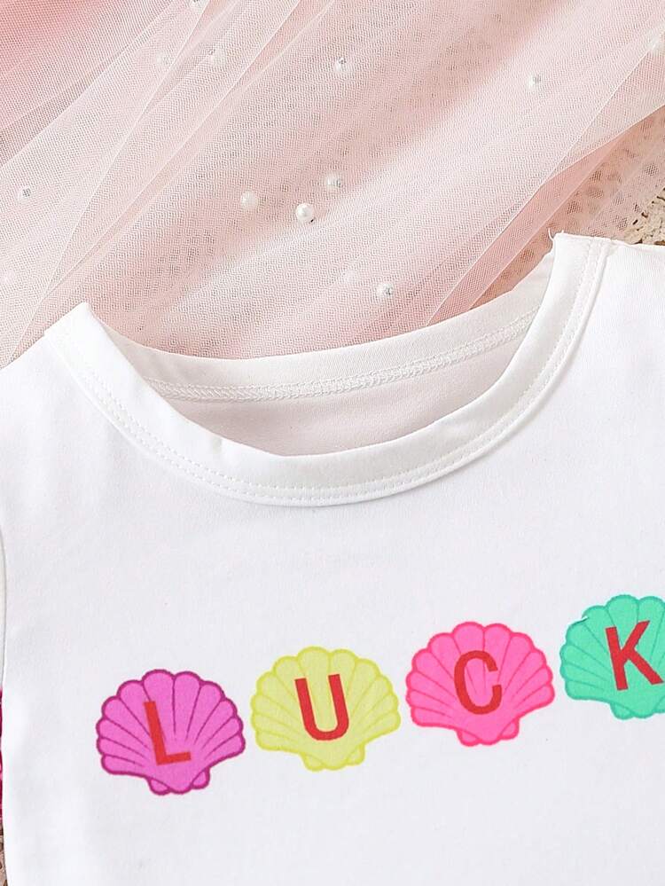 Baby Girl Fashionable Shimmering Letter Print Short Sleeve Top And Color Block Jeans With Distressed Design, Casual And Versatile