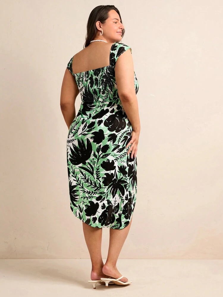 Plus Size Full Print Sweetheart Neck High Side Slit Dress