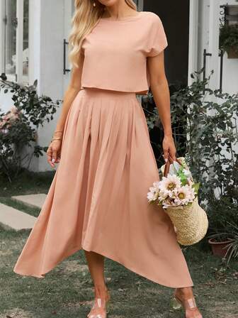 2 件套夏季圆领上衣和长裙套装