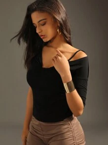 Zolique Half-Sleeve T-Shirt With Inner Collar Rolled Up - Black - View 7