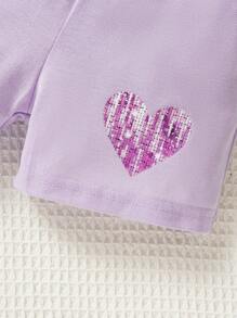 SHEIN 2入組幼兒女童休閒運動心形及亮片印花短袖t恤和短褲套裝,適用於春夏戶外活動 - 紫色 - 查看 9