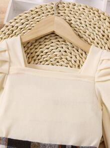 SHEIN 少女實色方領泡泡袖上衣和格紋裙子套裝 - 杏色 - 查看 3