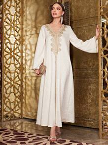 Al Najma Vestido modesto con cuello en V, aplicación bordada, mangas acampanadas, vestido árabe de manga larga elegante y de lujo, Kaftan