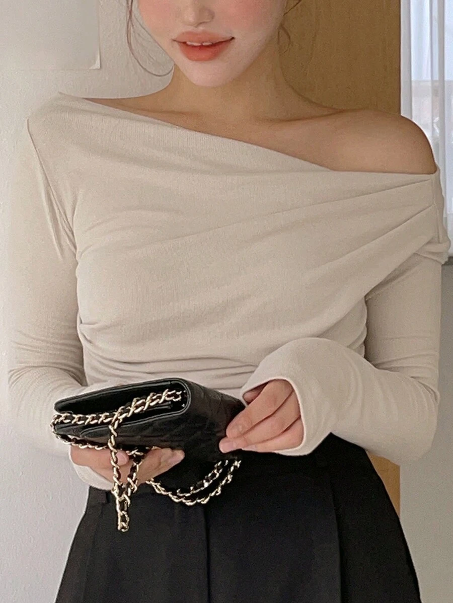 DAZY Áo thun trễ vai xếp ly màu trơn dành cho nữ, quần áo mùa thu tay dài dành cho nữ - Màu be - Xem 1