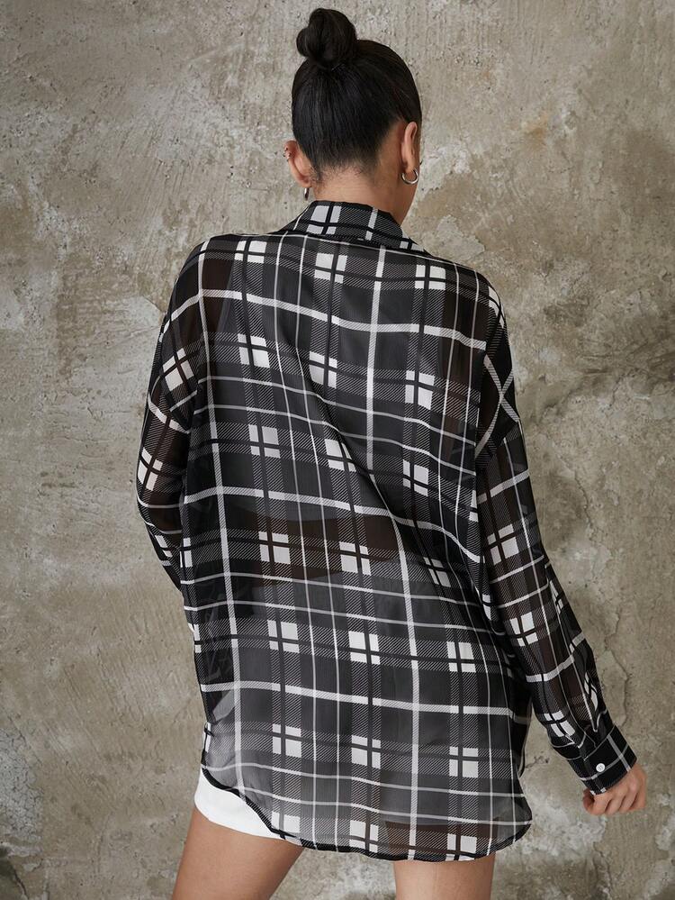 Summer Fashionable And Personalized Street Light And Breathable Black And White Oversize Plaid Sun Protection Shirt