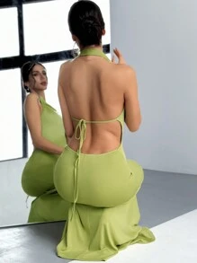 Aloruh Sleeveless Fitted Green Backless Long Dress, Elegant For Women In Spring And Summer - Green - View 1