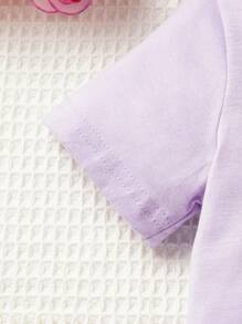 SHEIN 2入組幼兒女童休閒運動心形及亮片印花短袖t恤和短褲套裝,適用於春夏戶外活動 - 紫色 - 查看 7