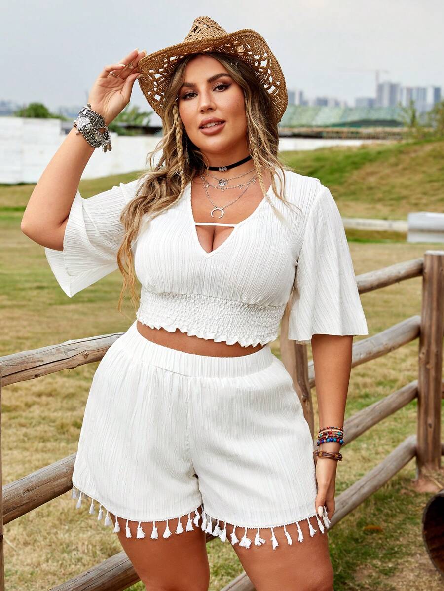 SHEIN Clasi Plus Size Butterfly Sleeve Top And Fringed Shorts - Apricot - View 1