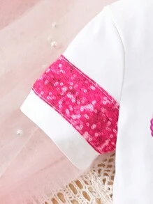 Baby Girl Fashionable Shimmering Letter Print Short Sleeve Top And Color Block Jeans With Distressed Design, Casual And Versatile