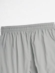 Manfinity Hypemode 腰間束繩口袋純色長褲 - 淺灰色 - 查看 7