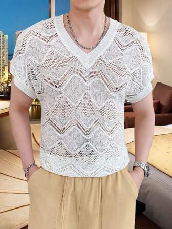 Manfinity Chillmode Men's Solid Color V-Neck Short Sleeve Hollow Out Knitted Top