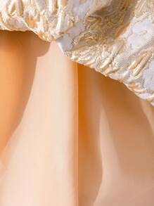 SHEIN Niña Con Ropa A Juego, Vestido De Manga Abullonada De Cuello Redondo Y Tejido De Jacquard