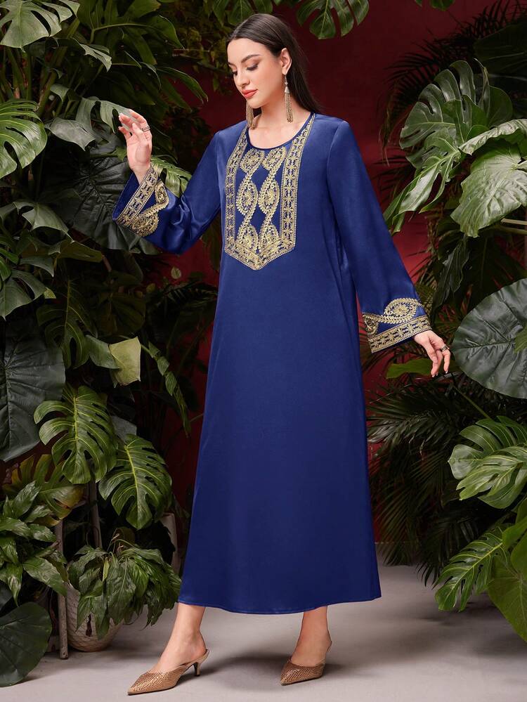 Women's Floral Embroidery Long Sleeve Arabian Dress