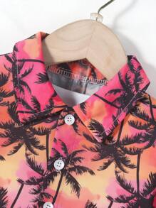 Sommeroutfits Für Babys: Hawaiianisches Kurzarmhemd Mit Knöpfen Und Palmenmuster Sowie Shorts Mit Elastischer Taille, Weitem Geradem Schnitt Und Distressed-look