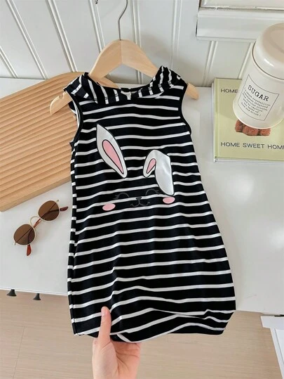 SHEIN LMoss Kids 年轻女孩运动街头风格春夏针织条纹连帽连衣裙年轻女孩条纹连衣裙