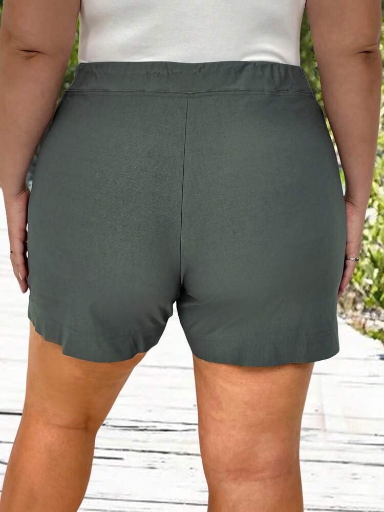 Women's Plus Size Solid Color Shorts With Slanted Pockets