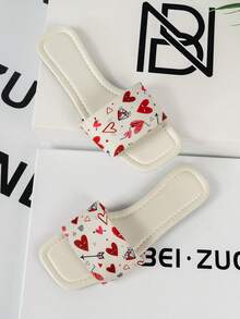 女士紅白心形印花pu扁平涼鞋,用於婚禮；女士白色扁平涼鞋,適用於戶外活動和休閒穿著,2024年新品 - 白色 - 查看 4