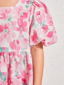 SHEIN Kleine Mädchen Gewebtes Blumenmuster Rundhals Puffärmel Lockeres Freizeitkleid Für Den Urlaub - Babypink - Übersicht 5