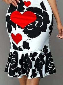 Vestido De Talla Grande Para Mujeres Con Estampado Floral Con Un Corazón En El Dobladillo En Forma De Cola De Sirena