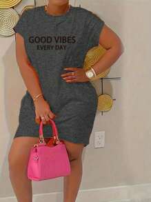 SHEIN LUNE Plus Size Summer Short Sleeve Letter Graphic Casual Dress