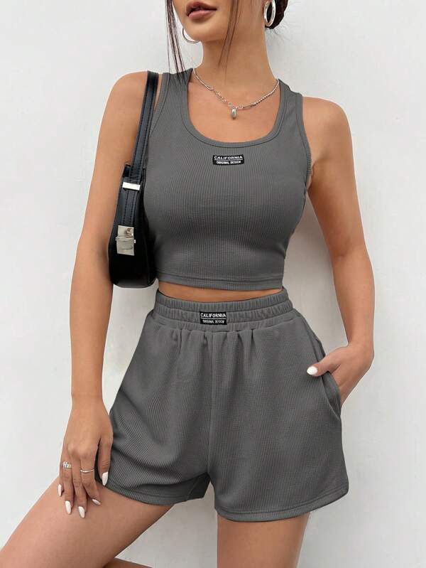 SHEIN EZwear Vestă Slim Fit și pantaloni scurți cu talie elastică