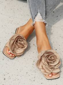 女士夏季花朵一脚蹬拖鞋，新款沙滩拖鞋