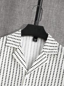 Manfinity Homme 男士編織幾何圖案休閒短袖襯衫 - 彩色 - 查看 3