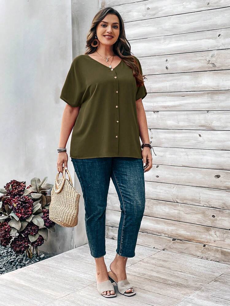 プラスサイズ 無地 コウモリ型スリーブ ボタン付きブラウス