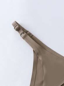 简单朴素的性感丁字裤