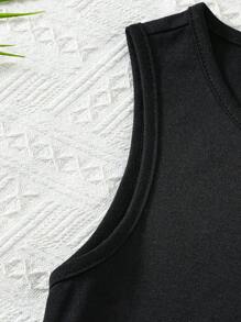 少女休闲度假纯色上衣和佩斯利印花半裙套装