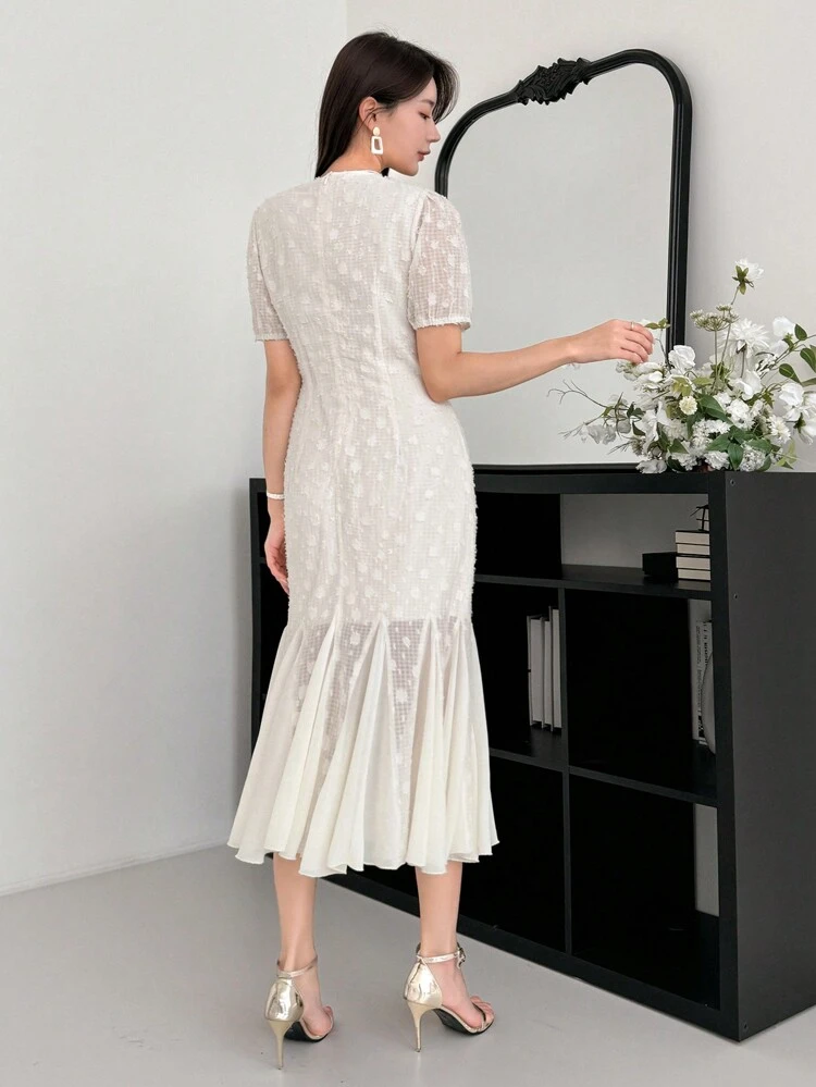 V-Neck Gentle Style Mermaid Hem Dress Sundress