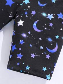 SHEIN Tween男孩夜光圖案短袖t卹和短褲緊身家居服套裝